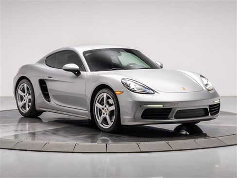 Used 2018 Porsche 718 Cayman Base image 7