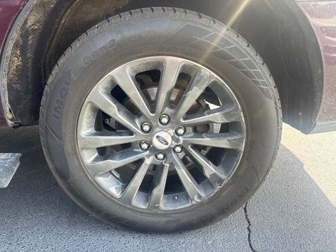 Used 2021 Ford Expedition Limited AWD/4WD image 16
