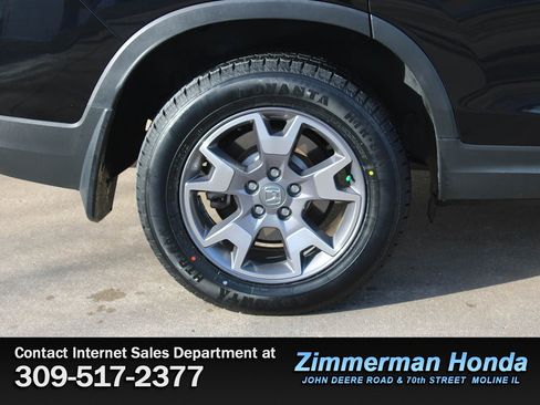 Certified 2023 Honda Passport TrailSport image 22