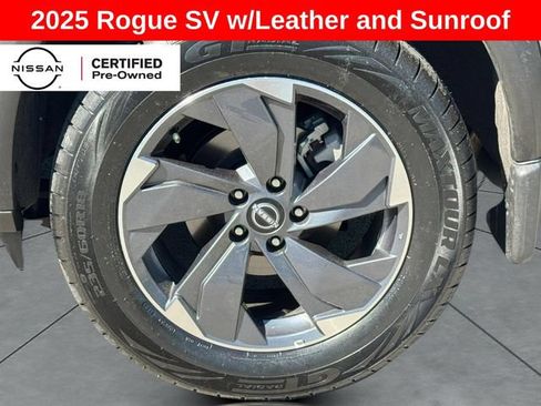 Certified 2025 Nissan Rogue SV w/ SV Premium Package FWD image 4