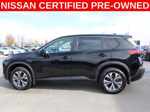 Certified 2022 Nissan Rogue SV image 4