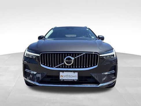 Used 2022 Volvo XC60 B5 Inscription w/ Advanced Package AWD/4WD image 5