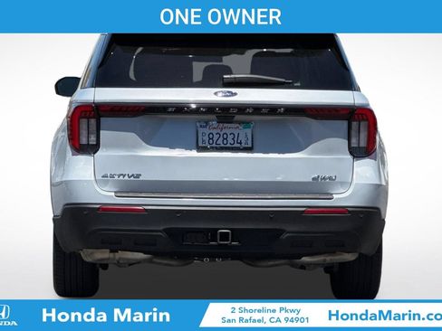 Used 2025 Ford Explorer Active AWD/4WD image 6