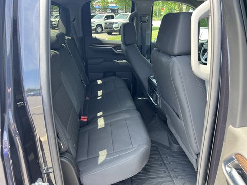 Used 2025 GMC Sierra 1500 Elevation w/ Preferred Package AWD/4WD image 16