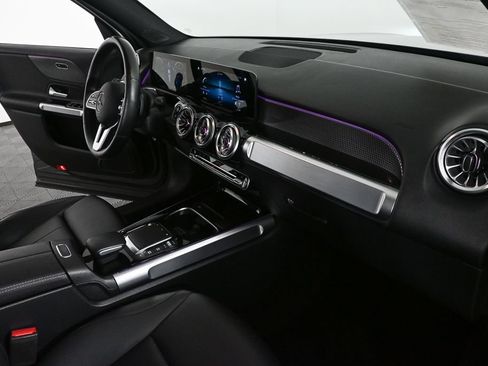 Used 2022 Mercedes-Benz GLB 250 4MATIC image 24