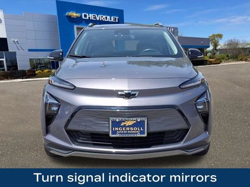 Used 2023 Chevrolet Bolt EUV LT w/ Comfort Package FWD image 24