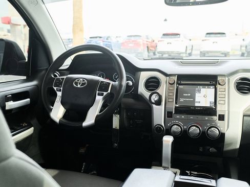 Used 2017 Toyota Tundra SR5 image 36