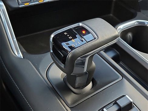 Used 2024 GMC Sierra 1500 Denali w/ Denali Reserve Package image 15