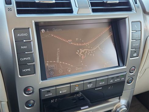 Used 2018 Lexus GX 460 image 16