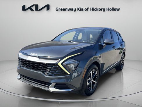 Used 2023 Kia Sportage EX FWD image 3