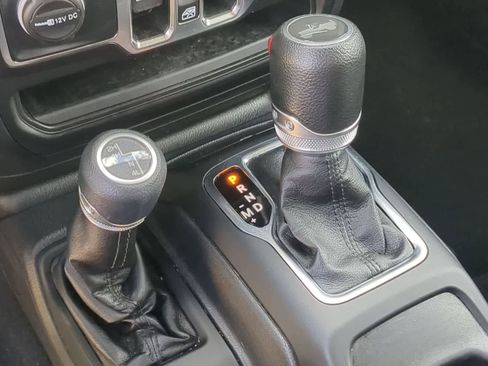 Certified 2022 Jeep Wrangler Unlimited Sport AWD/4WD image 30