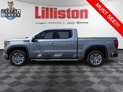 Used 2024 GMC Sierra 1500 Denali w/ Technology Package AWD/4WD image 7