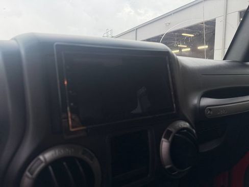 Used 2016 Jeep Wrangler Sport w/ Trailer Tow Group AWD/4WD image 9