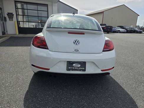 Used 2019 Volkswagen Beetle 2.0T SE image 6