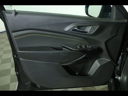 New 2026 Chevrolet Trax LT w/ Driver Confidence Package FWD image 13