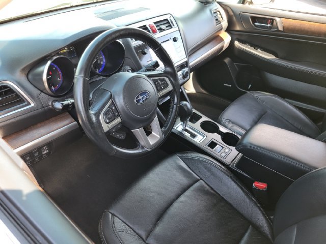 Used 2016 Subaru Outback 3.6R Limited AWD/4WD image 5