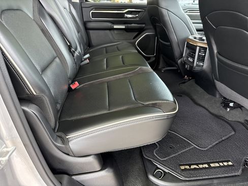 Used 2022 RAM 1500 Laramie AWD/4WD image 16