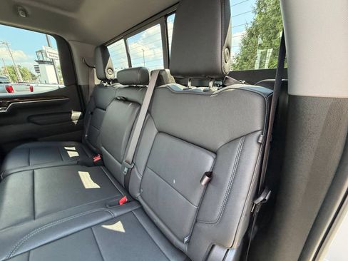 Used 2024 GMC Sierra 1500 Elevation w/ Elevation Premium Package AWD/4WD image 12
