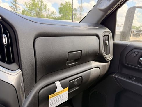 New 2026 GMC Sierra 2500 Pro w/ 1SA Pro Safety Plus Package AWD/4WD image 19