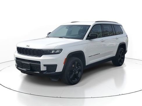 Used 2024 Jeep Grand Cherokee L Laredo AWD/4WD image 2