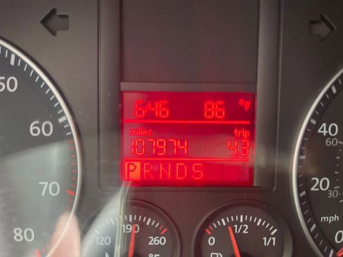 Used 2009 Volkswagen Jetta S FWD image 25