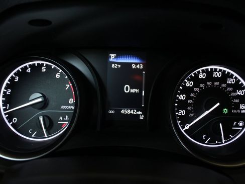 Used 2023 Toyota Camry SE FWD image 16