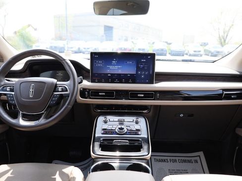 Used 2022 Lincoln Nautilus Reserve w/ Equipment Group 201A image 14