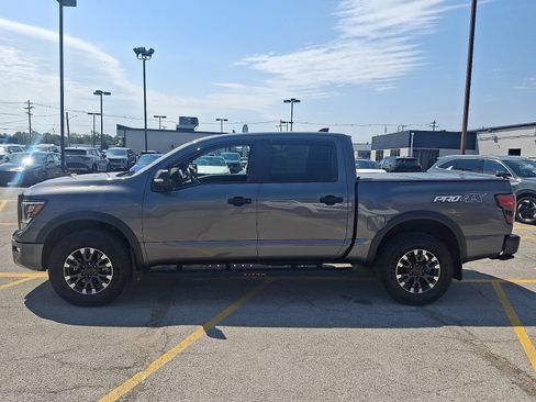 Used 2023 Nissan Titan PRO-4X w/ Pro-4x Convenience Package AWD/4WD image 5