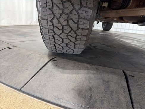 Certified 2022 Chevrolet Silverado 2500 LT w/ Convenience Package image 41