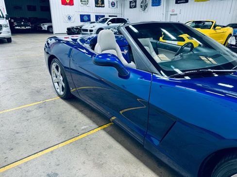 Used 2007 Chevrolet Corvette Convertible w/ Preferred Equipment Group image 21