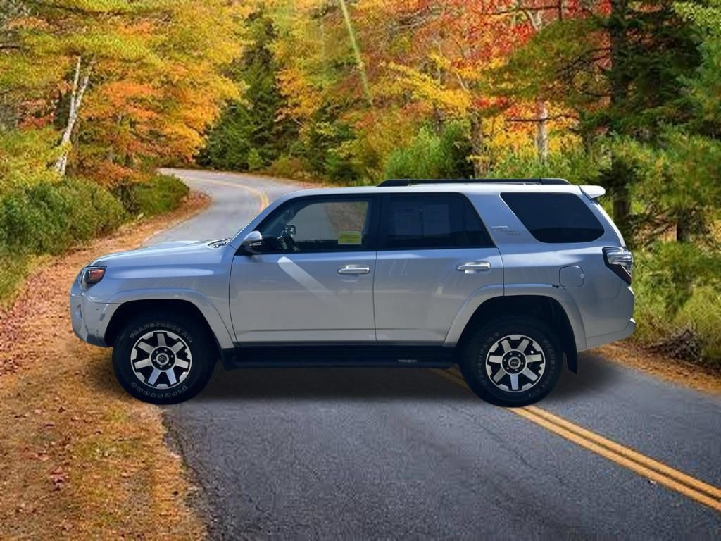 Used 2021 Toyota 4Runner TRD Off-Road Premium AWD/4WD image 8