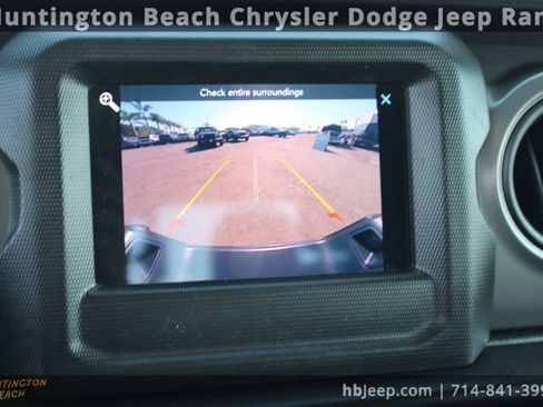 Used 2022 Jeep Gladiator Willys image 27