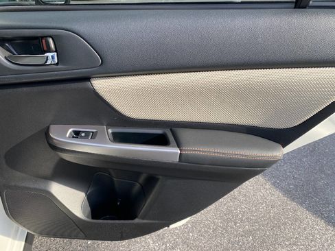 Used 2017 Subaru Crosstrek 2.0i Premium w/ Moonroof Package image 28