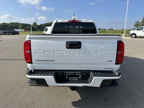 Used 2021 Chevrolet Colorado LT w/ LT Convenience Package AWD/4WD image 4