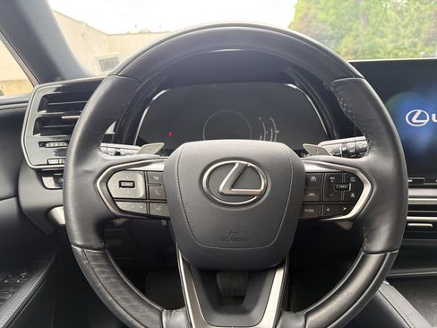 Used 2023 Lexus RX 350 Premium w/ Accessory Package AWD/4WD image 19