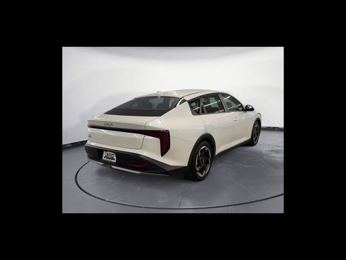 Used 2025 Kia K4 EX FWD image 6