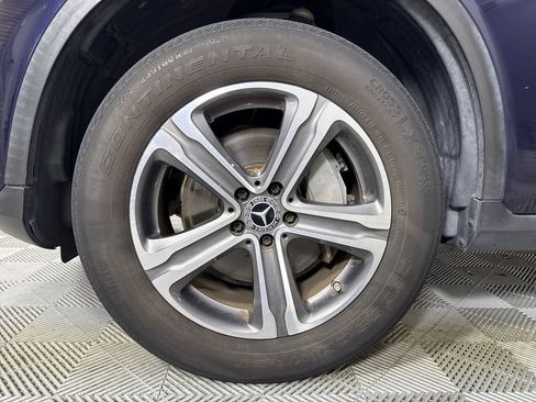 Used 2019 Mercedes-Benz GLC 300 4MATIC image 17