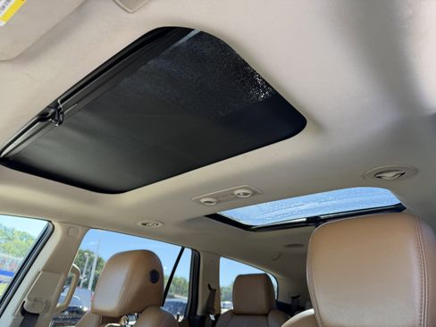 Used 2017 Buick Enclave Leather FWD image 14