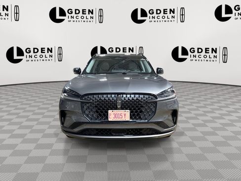 Used 2025 Lincoln Aviator 2WD w/ Jet Appearance Package image 3