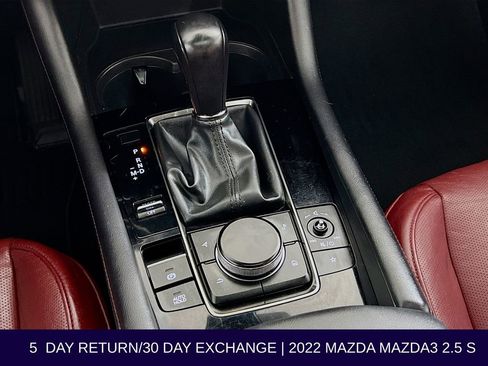 Used 2022 MAZDA MAZDA3 s image 23
