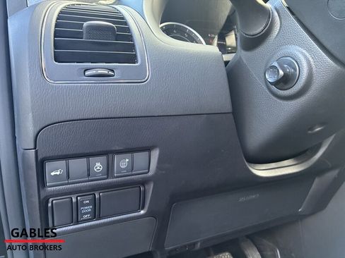 Used 2024 Nissan Armada SL w/ Midnight Edition Package image 14