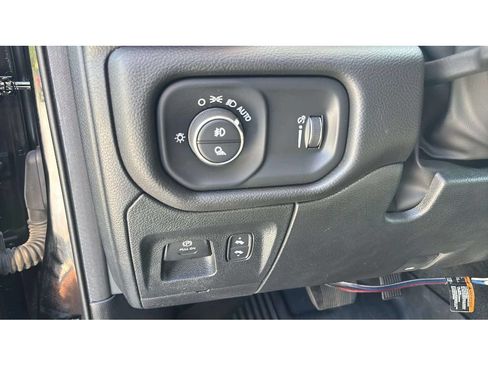 Used 2023 RAM 1500 Big Horn AWD/4WD image 20