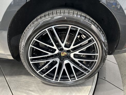 Used 2026 Porsche Macan Turbo AWD/4WD image 12