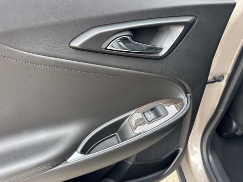 Used 2024 Chevrolet Malibu LT image 30