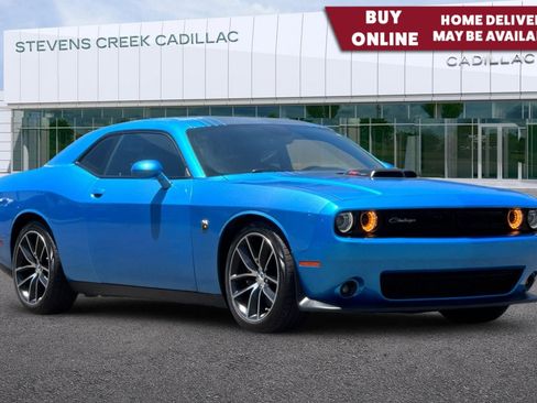 Used 2015 Dodge Challenger R/T Scat Pack RWD image 1