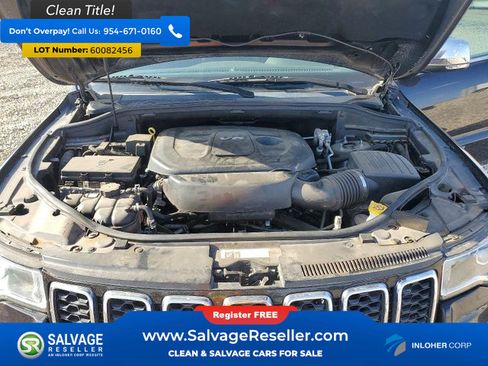 Used 2019 Jeep Grand Cherokee Limited AWD/4WD image 16