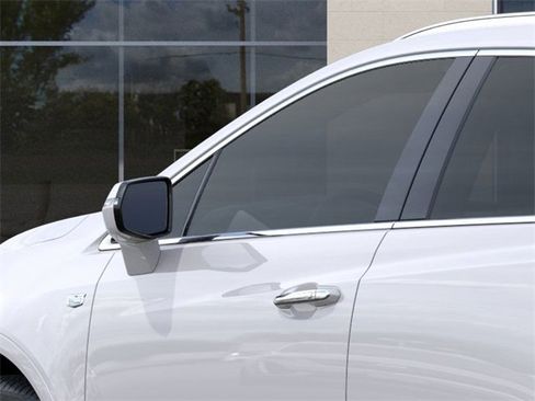 New 2025 Cadillac XT5 Luxury image 12