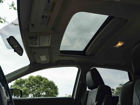 Used 2012 Honda CR-V EX-L image 33