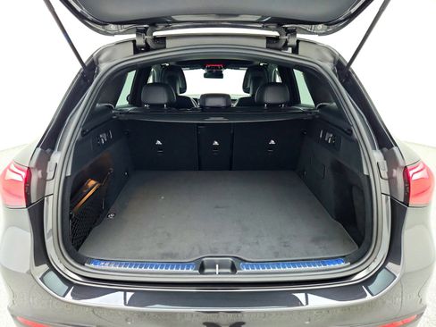 Certified 2026 Mercedes-Benz GLC 300 image 27