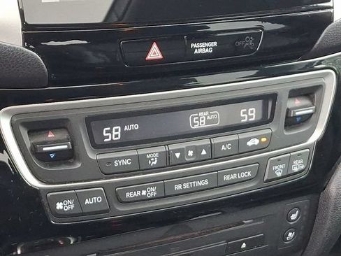 Used 2017 Honda Pilot Elite image 13